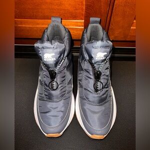 Sorel Out N About Puffy Zip ankle boots